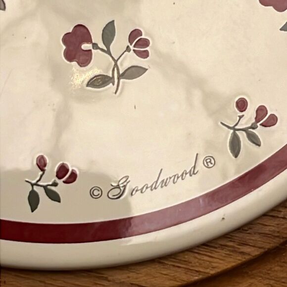 Vintage Goodwood Teak Cheese Board with Glass Dome | Mid-Century Modern - Picture 4 of 9